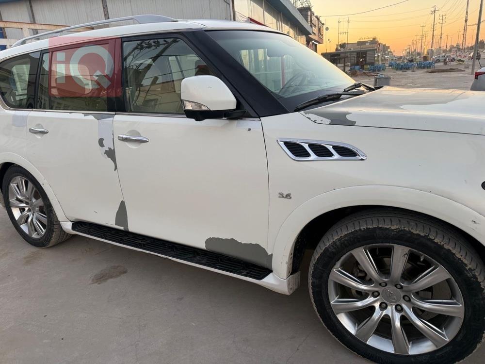 إنفينيتي QX80